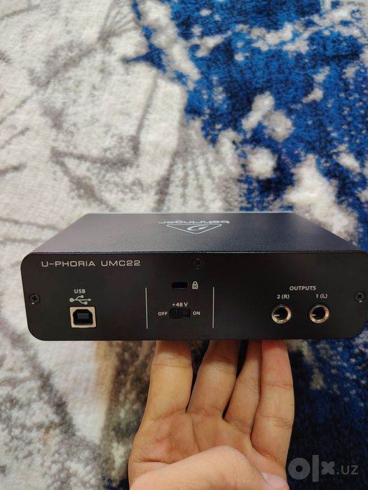Behringer Umc22 1 oy ishlatilgan
