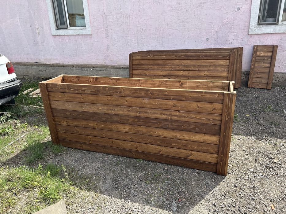 Кашпо, клумбы из дерева