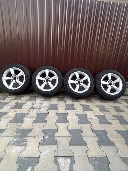 Vând cauciucuri m+ S Audi a 4 205/55/16