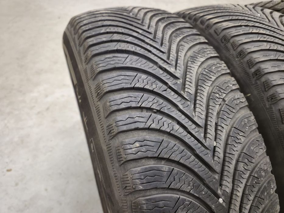 4 anvelope iarna Michelin 215 65 17 stare buna