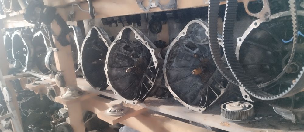 продам коробку  на субару