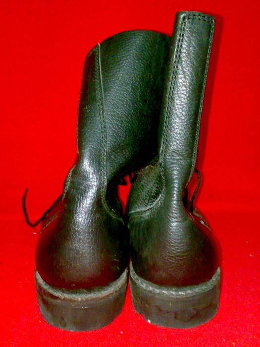 Bocanci de munte bărbătești mărimea 44