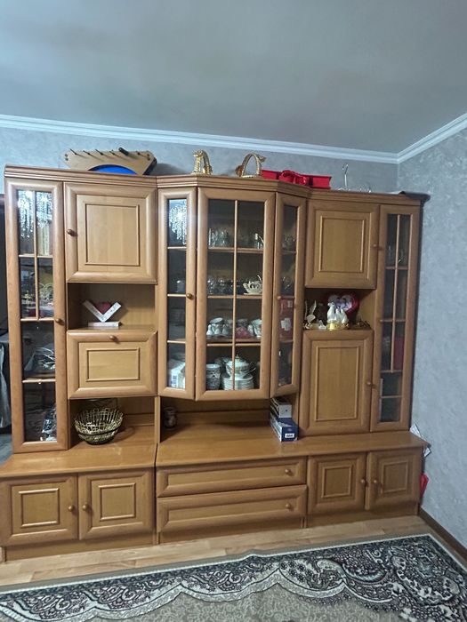 Сервант в гостиную