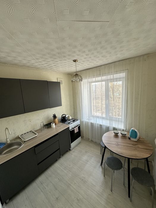 ПОСУТОЧНО сдам 1-ную квартиру