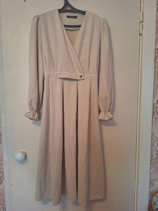 продам новые платье 42-46-48 размер