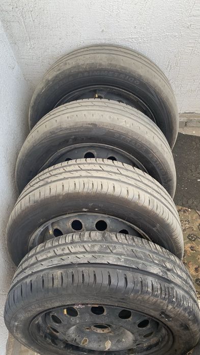 Шины летние 185/55 R15 Viatti Strada