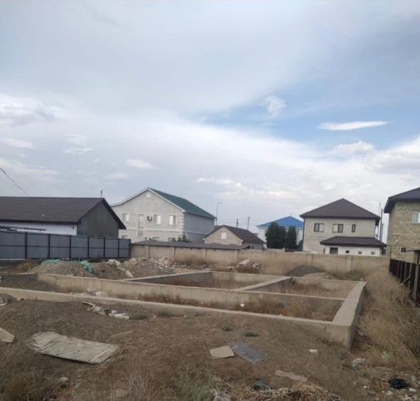 Земельный участок