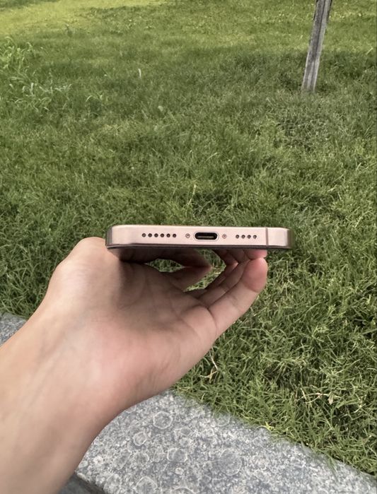 Iphone 16 pro max 256 disert