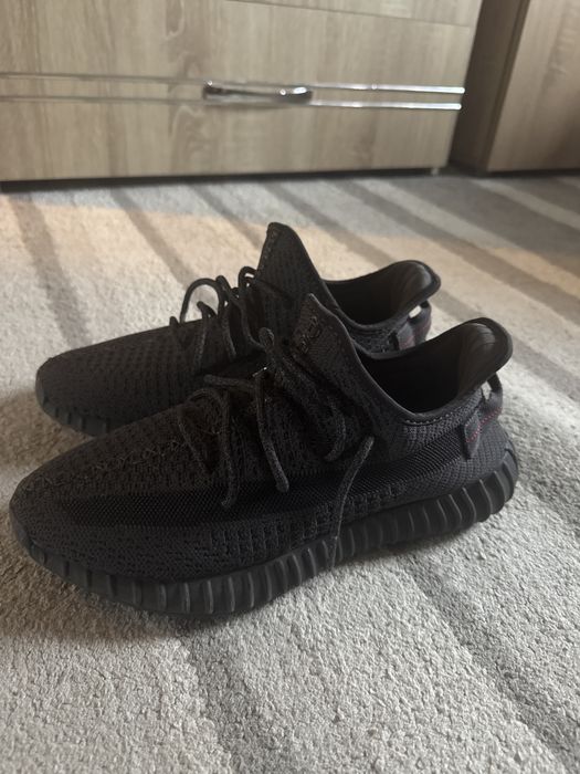 yeezy 350 negri