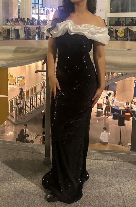 Вечернее платье черное