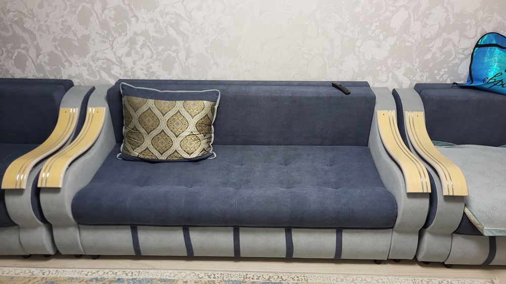 Продам диван все раскладываются