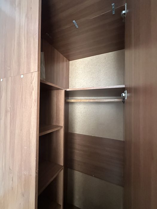 Шкаф угловой  для спальни