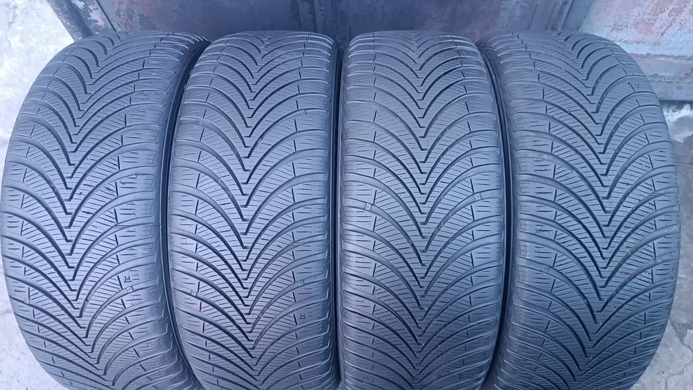 205/50/17 Kumho .