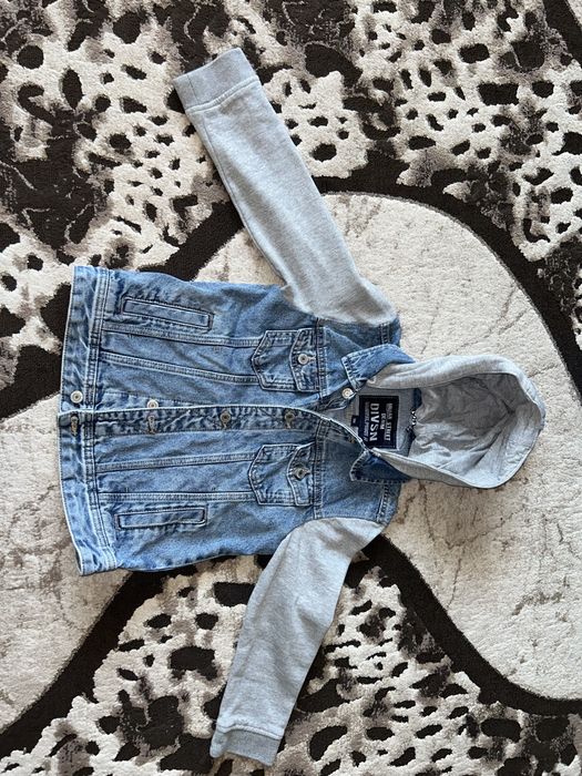 Geaca denim/blugi cu gluga C&A 134