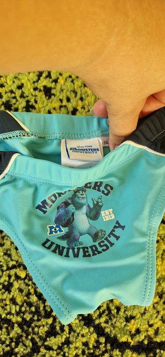 Бански бебе новородено