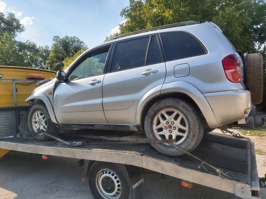 Тойота Рав 4 2.0 дизел 116 к.с 2003 година