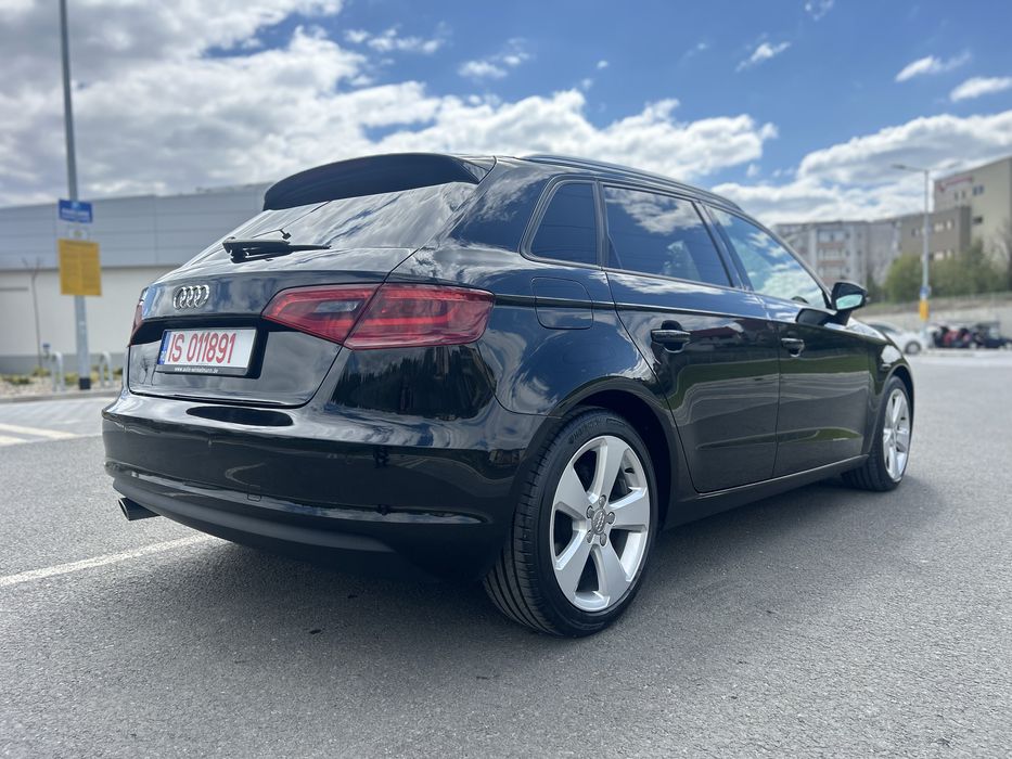 Audi A 3  S-Tronic 2015