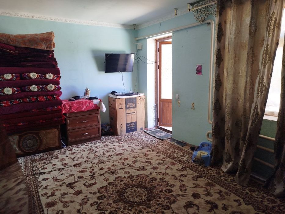 6 sotik yer sotiladi