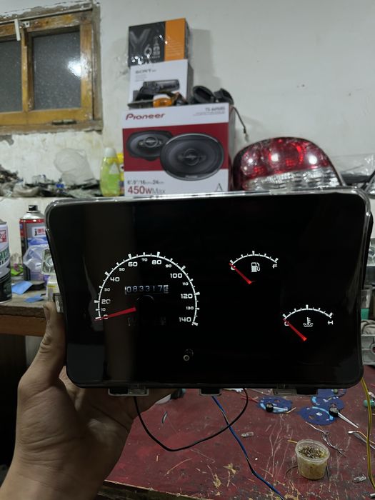 Damas tablo sotiladi