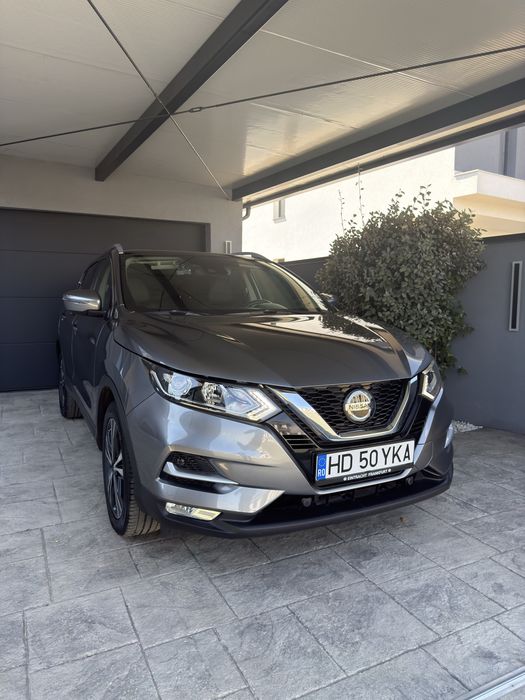 Nissan Qashqai 1.3 TCe 157cp Automat Panoramic Camere 360