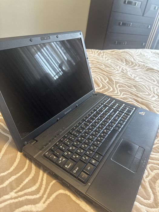 Продам ноутбук Lenovo G560