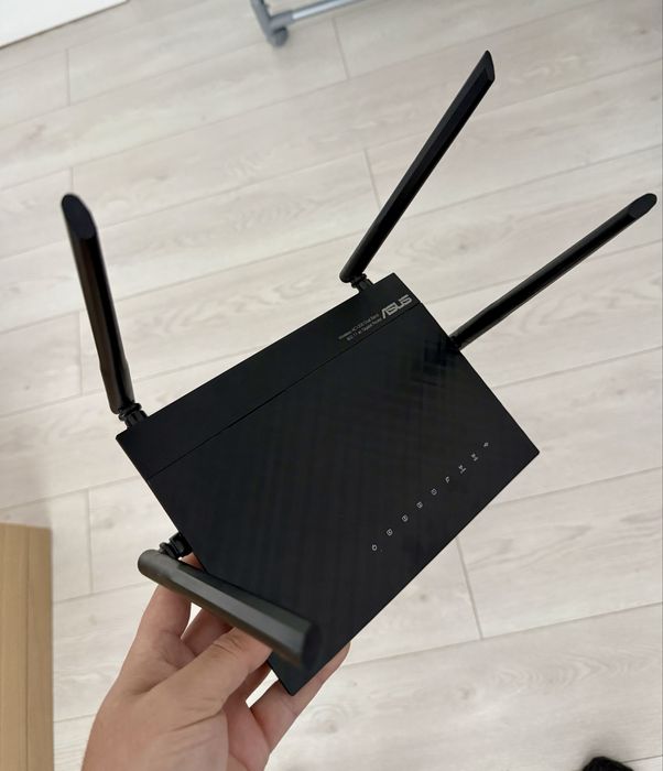 router Asus  4 antene