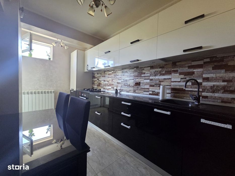 2cam Micro18 renovat mobilat centrala 2 balcoane lift