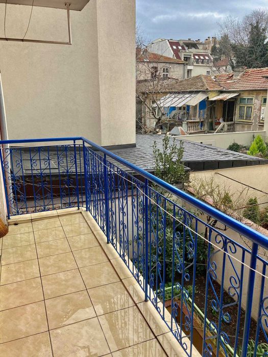 Дава се под наем Тристаен апартамент в Бургас, Център - 90 кв.м за 127.5 € - Снимка #4