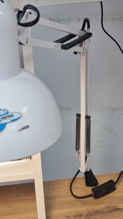 Настольные лампы.