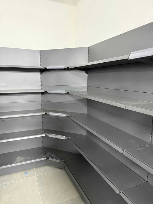 Стеллажи и манежи для акций