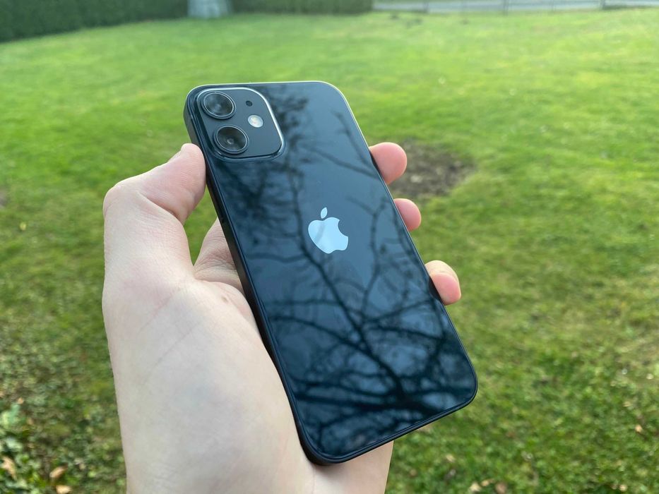 обмен iphone 12 чёрный 128