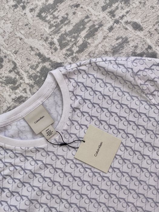 Calvin Klein Футболка