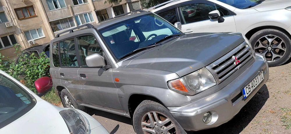 Продавам джип Mitsubishi Pajero Pinin