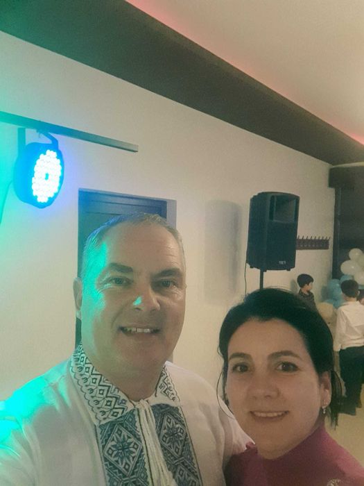 Formatie de nunti sau DJ