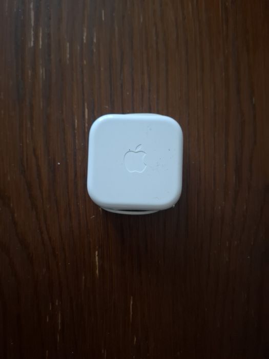 Casti cu fir Apple, noi.
