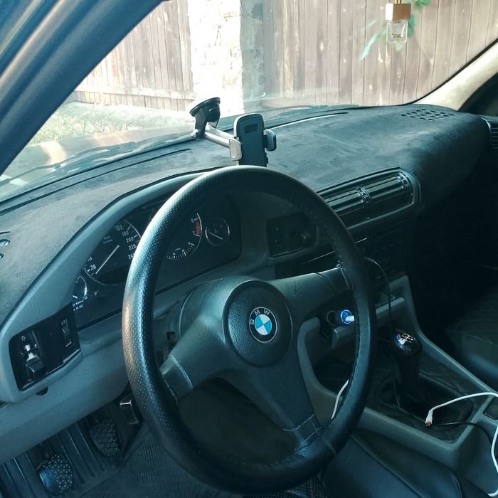 Продам BMW M5 E34