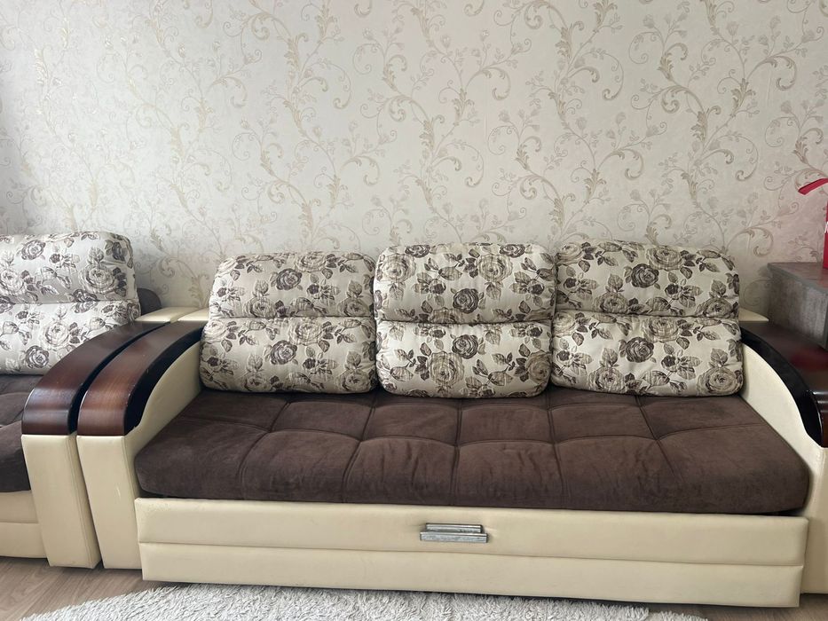 Диван большой раскладной и кресло раскладное