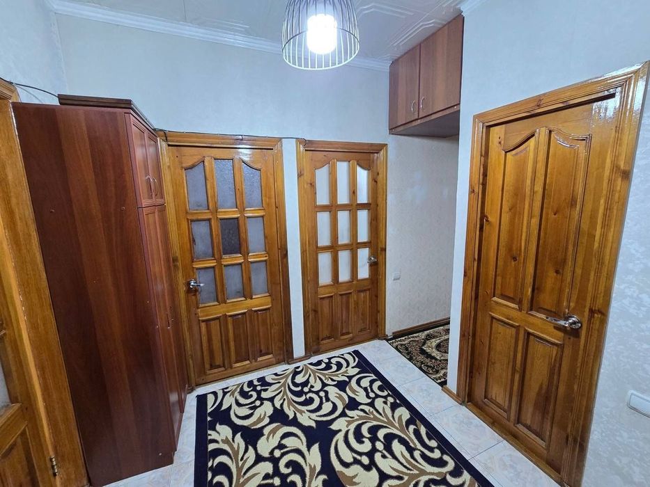 Срочно продаётся квартиру 4/2/4 эко базар ремонт хороший.балкон 2*6 93