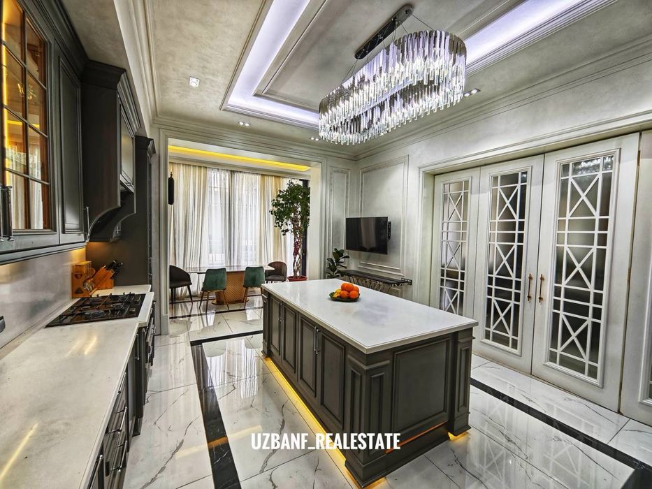 Ор-р: Центр Луначарский Продается Евро Дом Hi-Thech 600м2