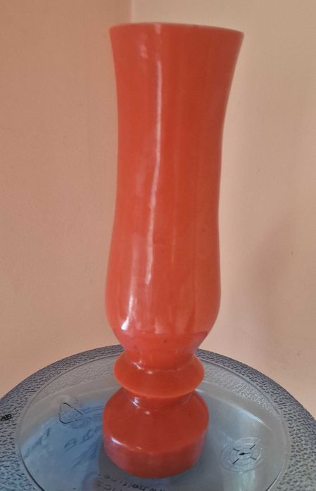 Мраморни масивни вази