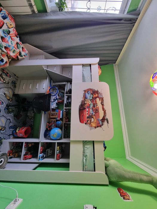 Детская кровать со столом