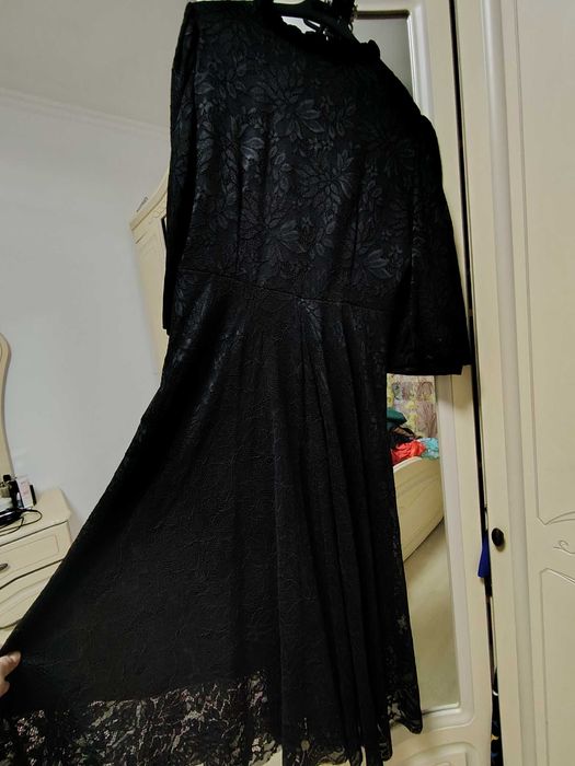 Продам платья вечерние