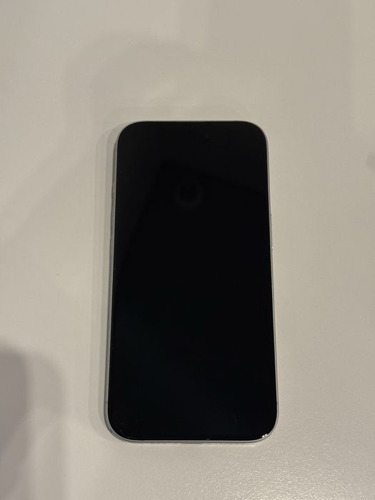 Iphone 16 в в хорошем состоянии