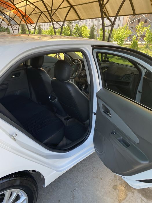 Chevrolet cobalt 2024
