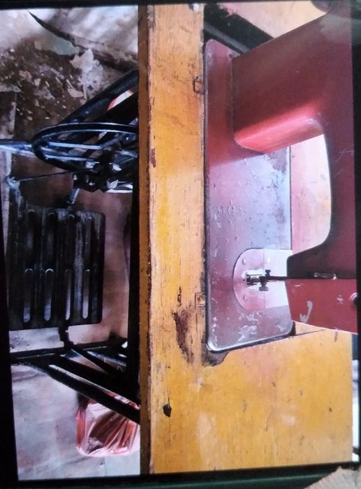 Швейная машинка нажная