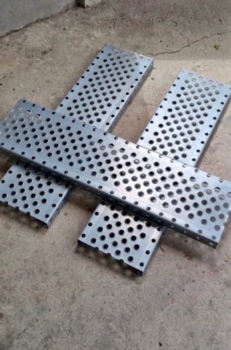 Trepte zincate galvanizate
