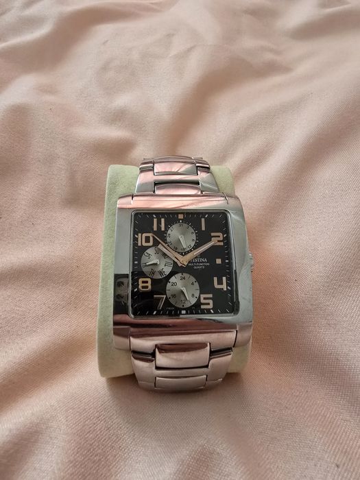 Часовници 1. Festina Multifunction  F16234 / 2.Festina F16290/6