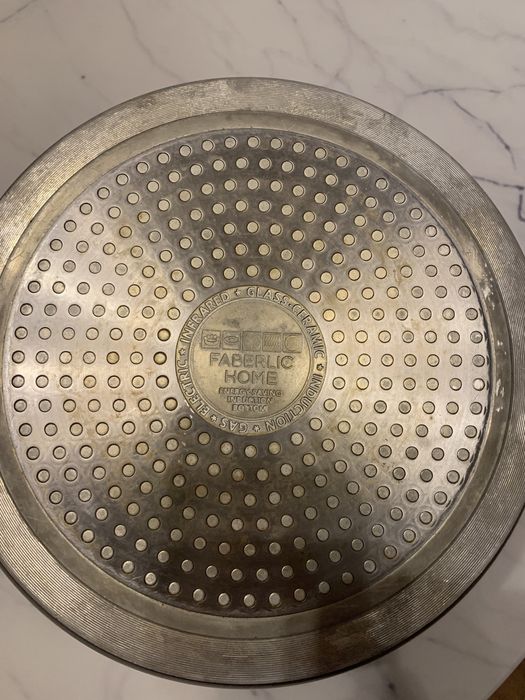 Продается кастрюля