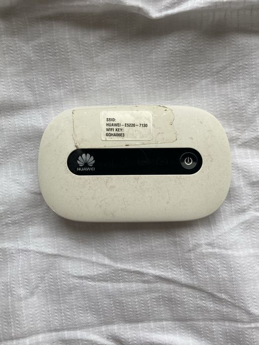 Router mobil HUAWEI . Router HUAWEI portabil