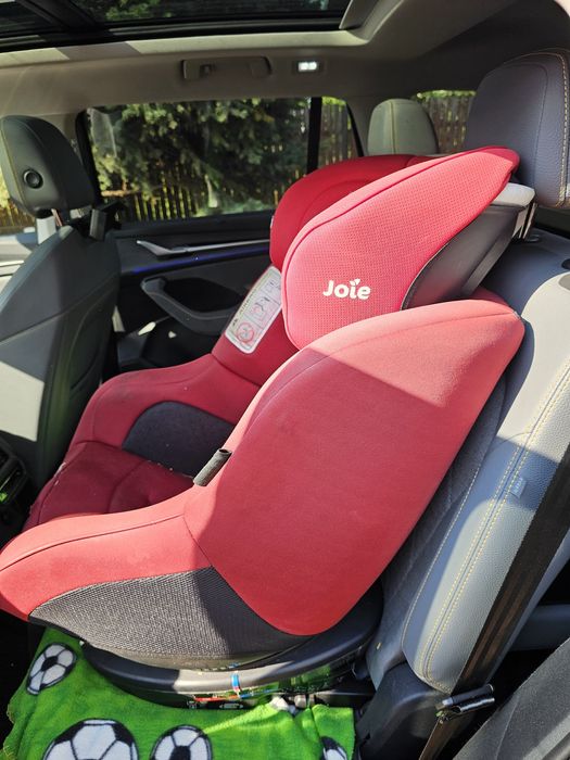 Scaun-auto-Rotativ-cu-Isofix-Spin-360-Merlot